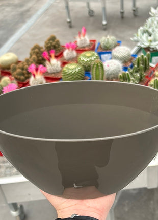 Oval plastic pot “Bahia”