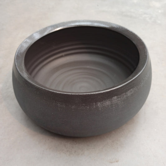 Dark gray bowl 12 x 26 cm