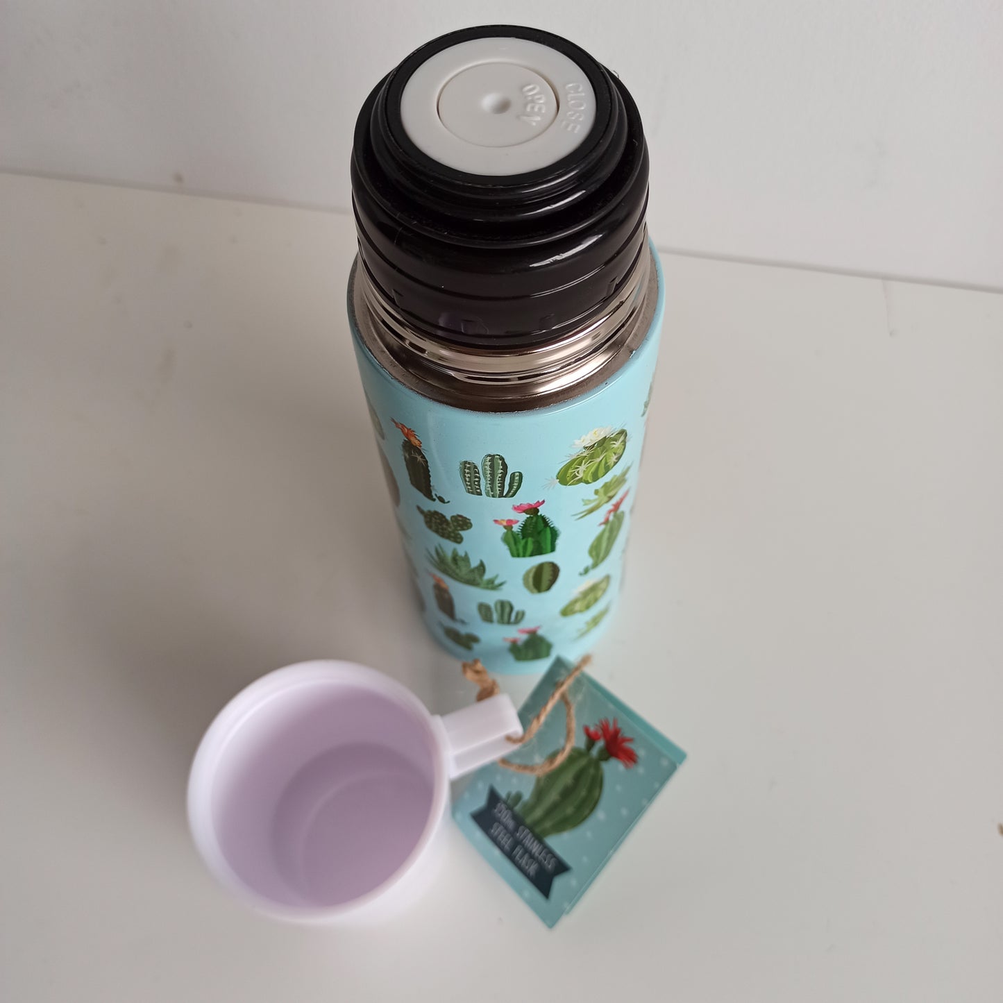 Stainless steel thermos. 350ml